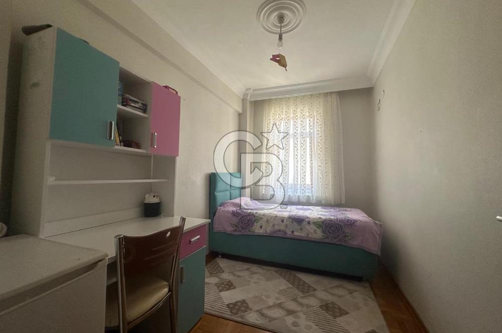 Tekirdağ'da Deniz Manzaralı Site İçerisinde 3+1 Satılık Daire