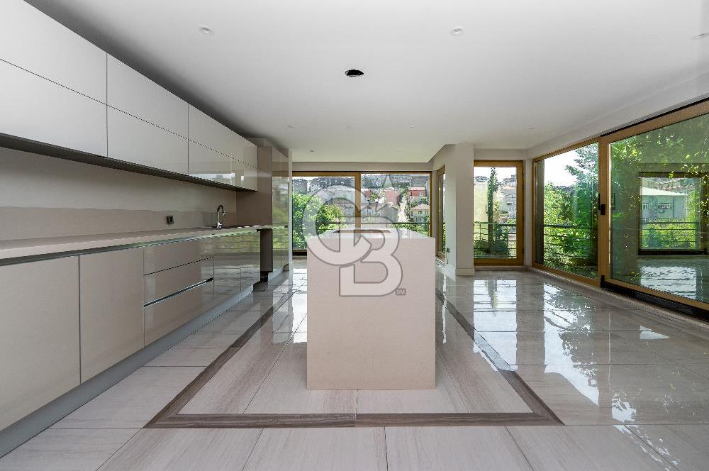 KDV AVANTAJLI -ÖZEL HAVUZLU,TERASLI + BAHÇELİ, 330m2, OTOPARKLI