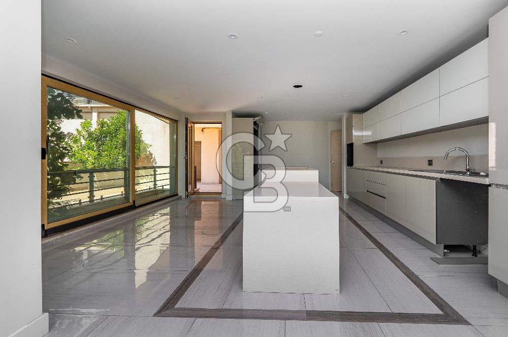 KDV AVANTAJLI -ÖZEL HAVUZLU,TERASLI + BAHÇELİ, 330m2, OTOPARKLI