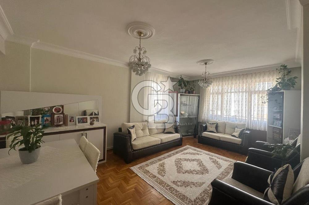 Tekirdağ'da Deniz Manzaralı Site İçerisinde 3+1 Satılık Daire