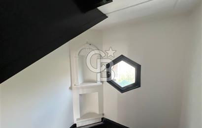 Bahçeşehir Bademlerde Full Tadilatlı 5+2 Satılık  Fırsat Villa