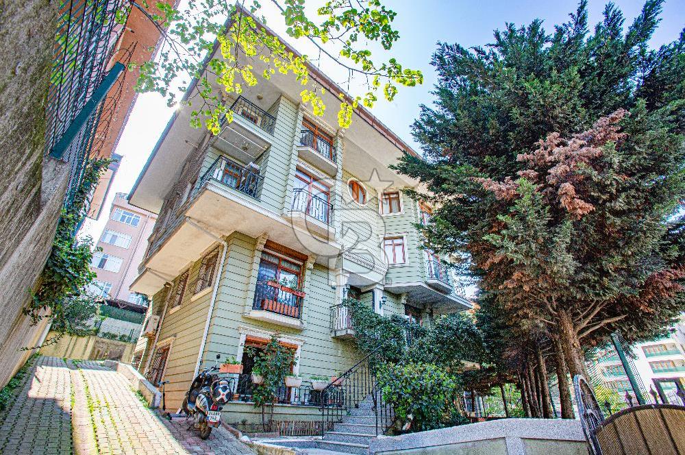 ÇENGELKÖY BAHÇELİEVLER'DE, YEŞİLLİKLER İÇERİSİNDE BAHÇE DUBLEKS