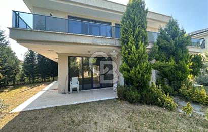 Sakarya Akyazı Kuzuluk da 613 m2 Arsa içinde 315m2 Müstakil Villa