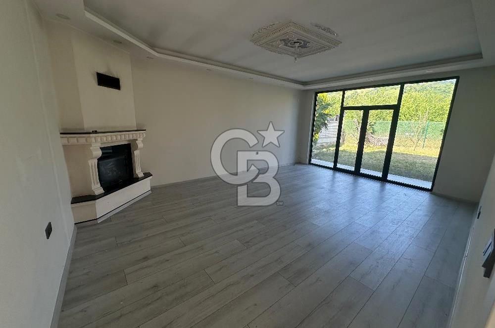 Sakarya Akyazı Kuzuluk da 613 m2 Arsa içinde 315m2 Müstakil Villa