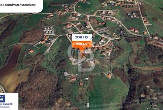 SERDİVAN ESENTEPE'DE, GÖL MANZARALI KONUT İMARLI FIRSAT ARSA