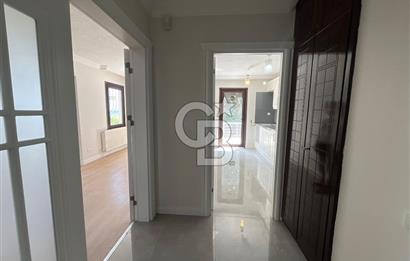 Bahçeşehir Bademlerde Full Tadilatlı 5+2 Satılık  Fırsat Villa