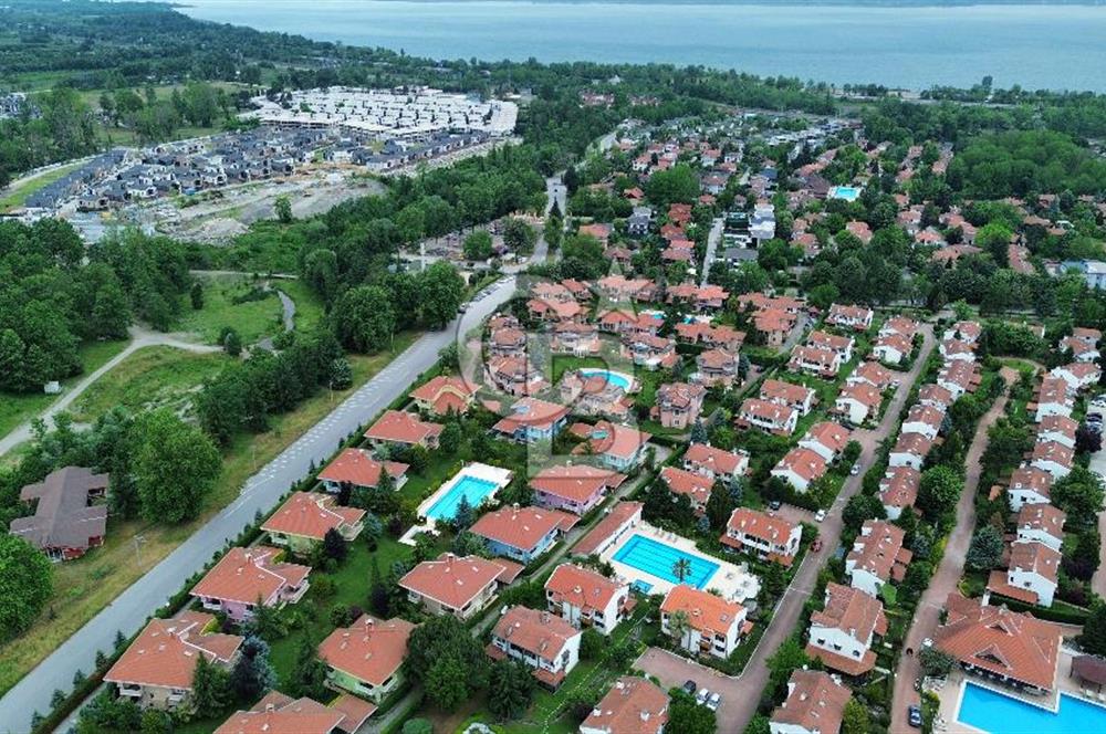 Sapanca Kırkpınar Bağdat Caddesinde Göltepe Villa SİTESİNDE 4+1 