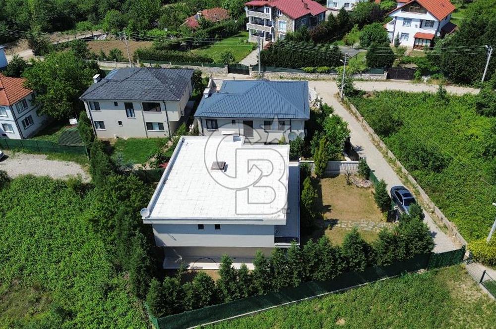 Sakarya Akyazı Kuzuluk da 613 m2 Arsa içinde 315m2 Müstakil Villa