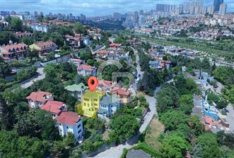 Bahçeşehir Bademlerde Full Tadilatlı 5+2 Satılık  Fırsat Villa