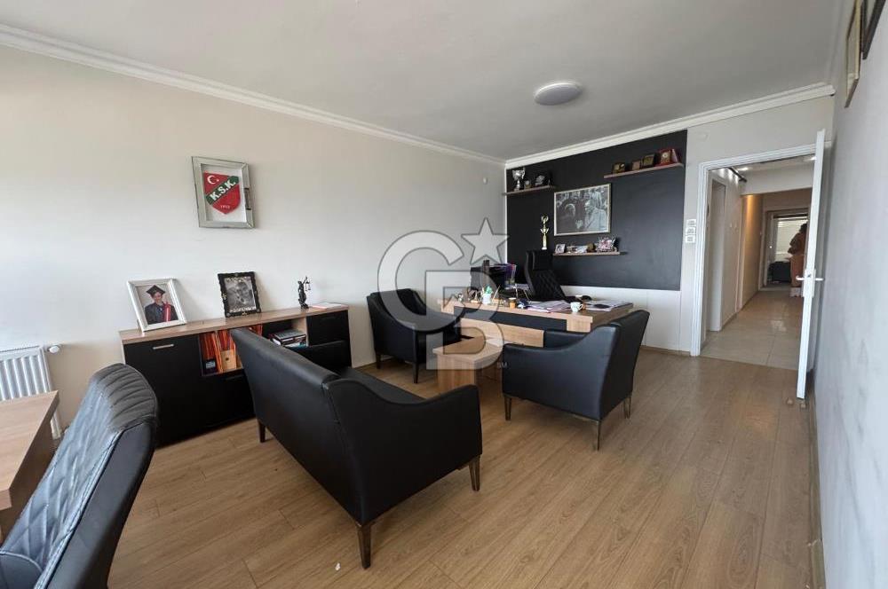 KARŞIYAKA ÇARŞIDA, EŞSİZ KONUMDA, OFİSE KİRALIK 4+1 YALI DAİRESİ