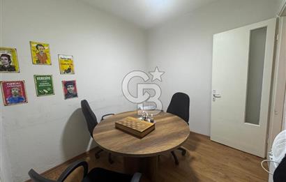 KARŞIYAKA ÇARŞIDA, EŞSİZ KONUMDA, OFİSE KİRALIK 4+1 YALI DAİRESİ