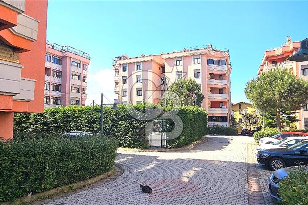 ÇENGELKÖY SİTESİ BAHÇE KULLANIMLI 160 M2 3+1 SATILIK DAİRE FIRSATI