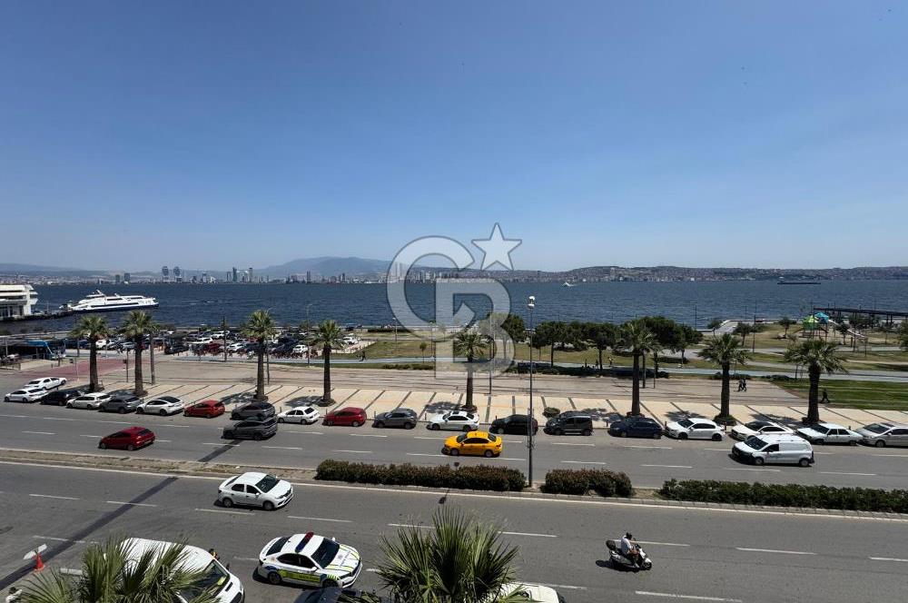 KARŞIYAKA ÇARŞIDA, EŞSİZ KONUMDA, OFİSE KİRALIK 4+1 YALI DAİRESİ