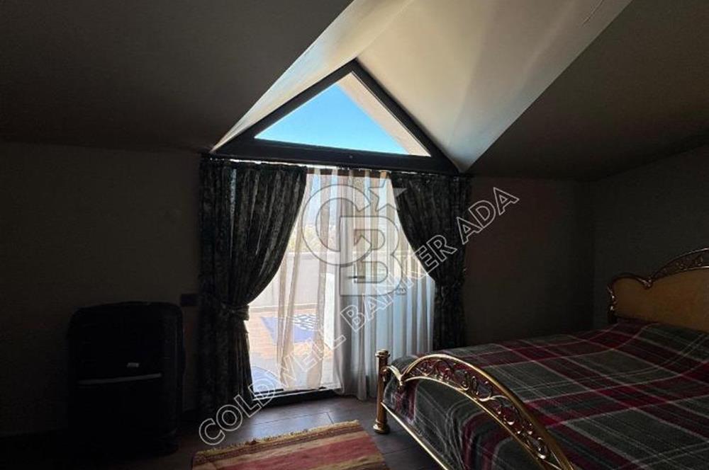 KUŞADASI SATILIK DENİZ MANZARALI 4+1 VİLLA