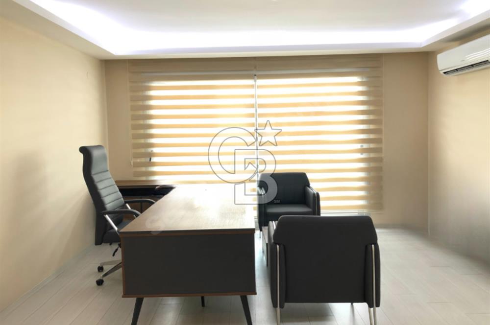 BORNOVA GÜMÜŞ PLAZA OPTİMUSTA SATILIK OFİS