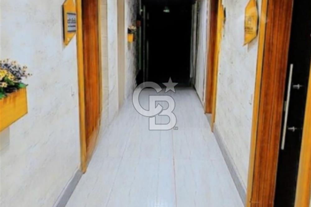 BORNOVA GÜMÜŞ PLAZA OPTİMUSTA SATILIK OFİS
