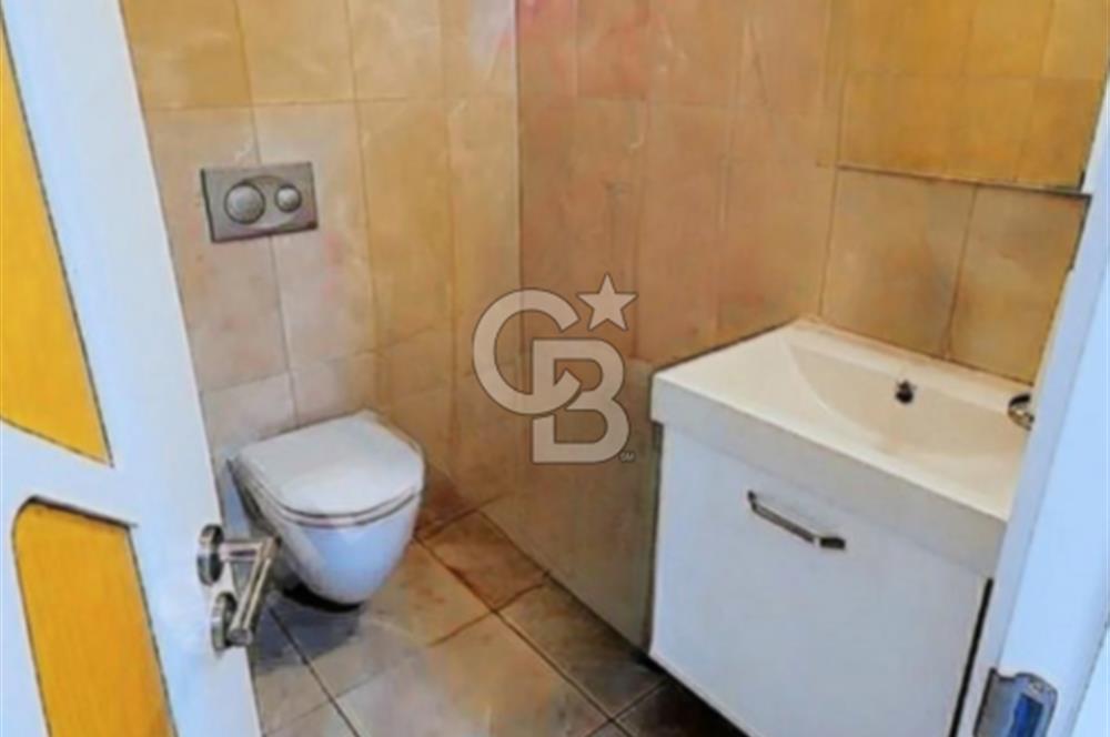 BORNOVA GÜMÜŞ PLAZA OPTİMUSTA SATILIK OFİS