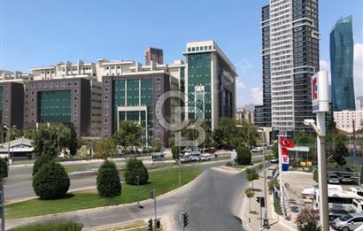 BORNOVA GÜMÜŞ PLAZA OPTİMUSTA SATILIK OFİS