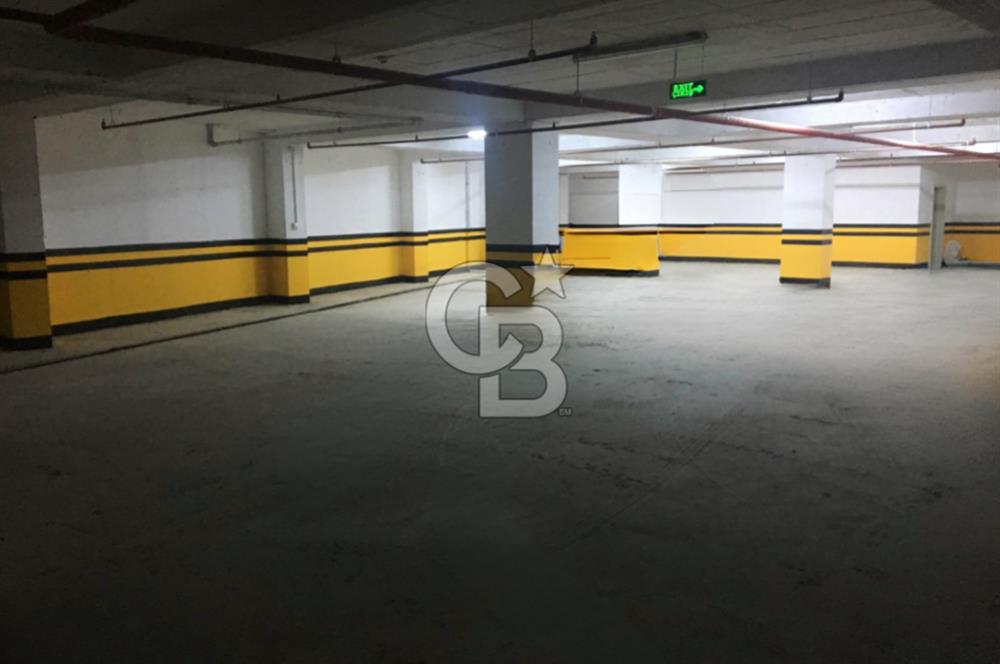 BORNOVA GÜMÜŞ PLAZA OPTİMUSTA SATILIK OFİS