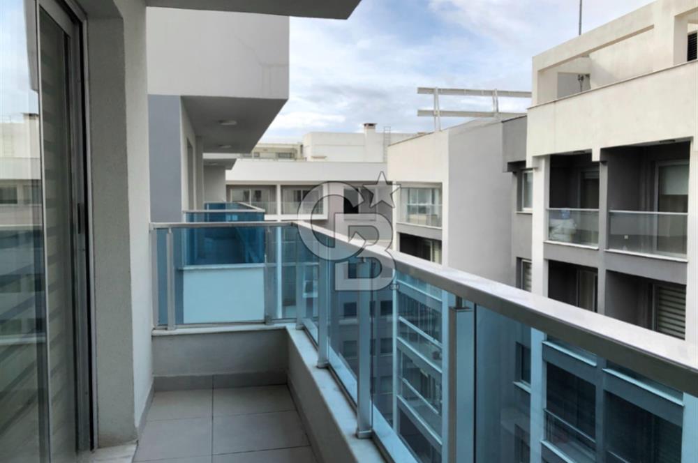 BORNOVA GÜMÜŞ PLAZA OPTİMUSTA SATILIK OFİS