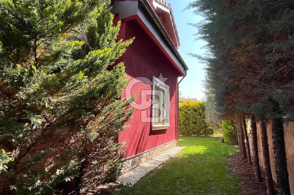 Gölbaşı Bahçelievler’de Satılık 7+2 Yapılı Villa 