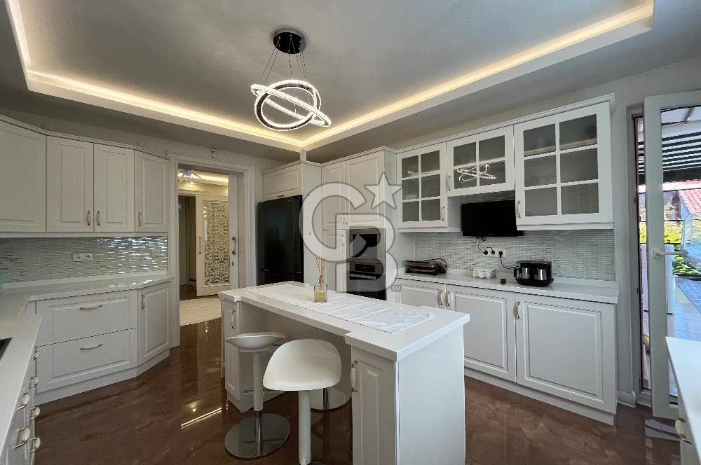 Gölbaşı Bahçelievler’de Satılık 7+2 Yapılı Villa 