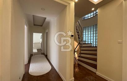 Gölbaşı Bahçelievler’de Satılık 7+2 Yapılı Villa 