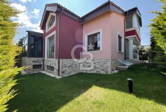 Gölbaşı Bahçelievler’de Satılık 7+2 Yapılı Villa 