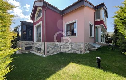 Gölbaşı Bahçelievler’de Satılık 7+2 Yapılı Villa 