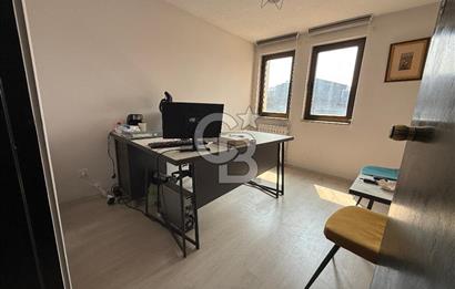 Tunalı Hilmi Caddesi Üzeri, Asansörlü, Mobilyalı & Eşyalı Hazır Ofis Fırsatı