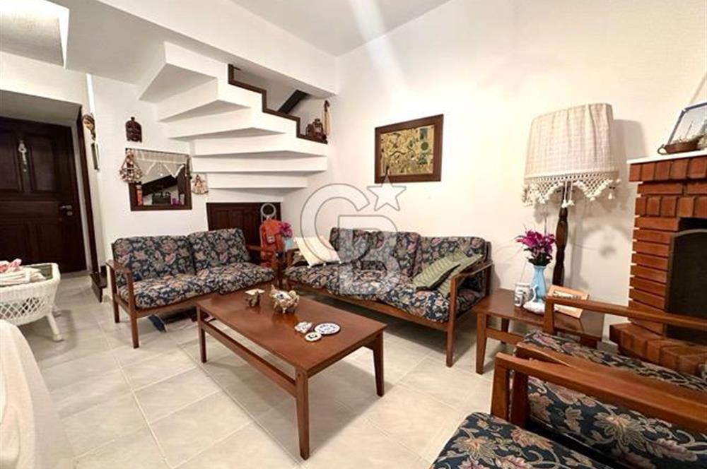 MÜSTAKİL GİRİŞLİ DUBLEKS KÖŞE VİLLA