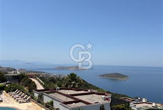 Yalıkavak'ta Kesintisiz Manzaralı İkiz Villa
