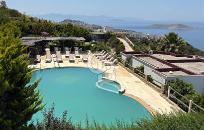 Yalıkavak'ta Kesintisiz Manzaralı İkiz Villa