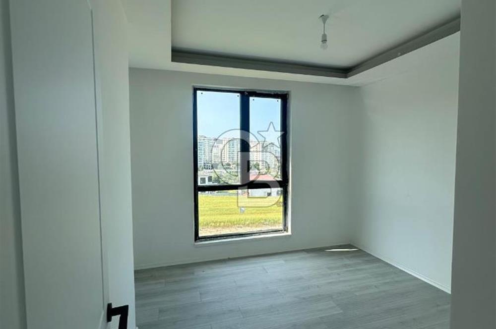BULVARA CEPHE DENİZ MANZARALI SIFIR 1+1