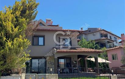 KUŞADASI SATILIK DENİZ MANZARALI 4+1 VİLLA