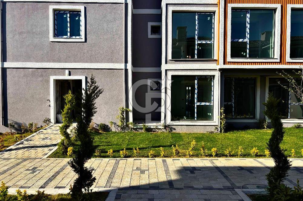 Ortaca’da Havuzlu Sitede, 2+1, Yola Cepheli, Sıfır Satılık Daire