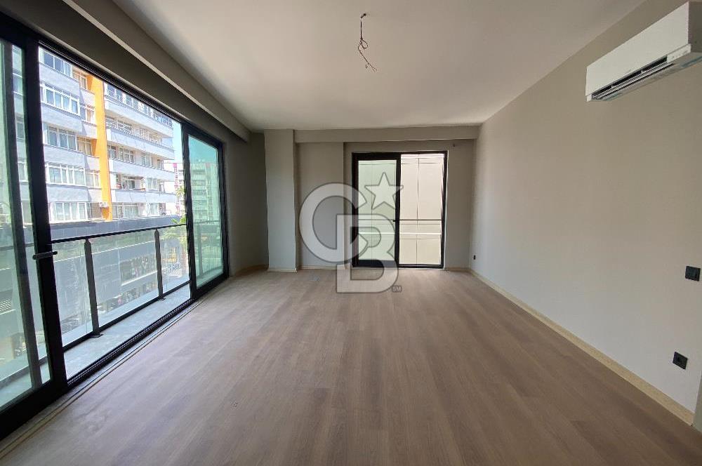 Yenişehir  Pozcu Centrium İş Merkezi  3+1 Satılık Ofis