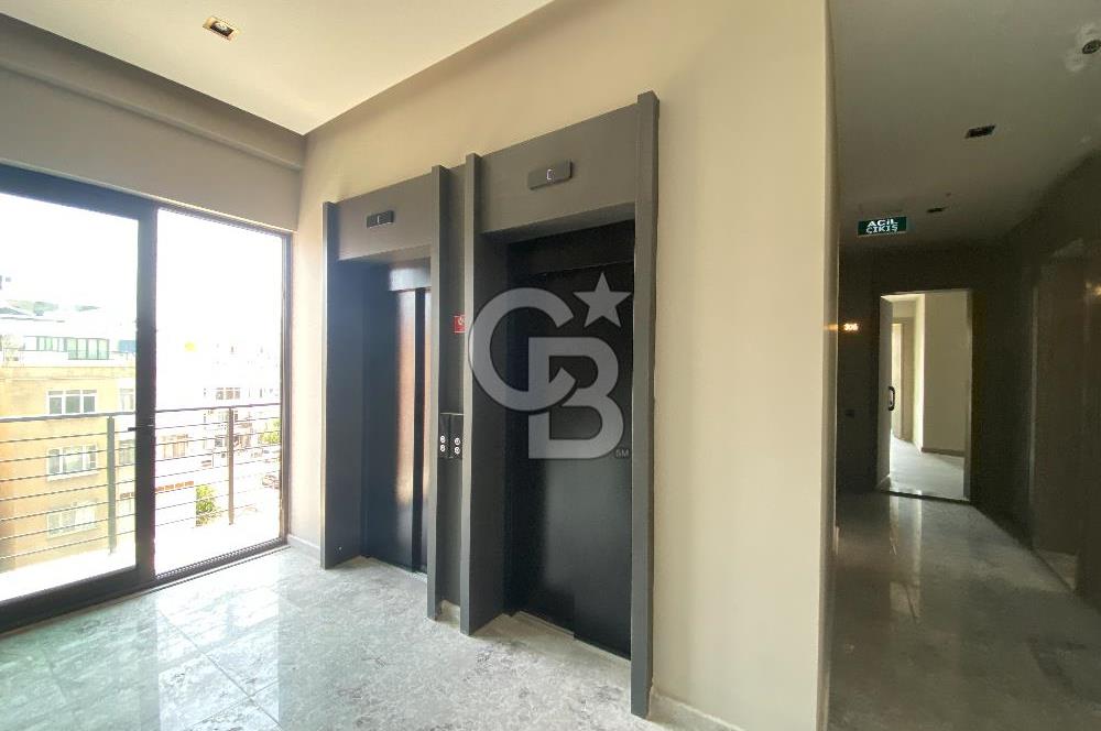 Yenişehir  Pozcu Centrium İş Merkezi  3+1 Satılık Ofis