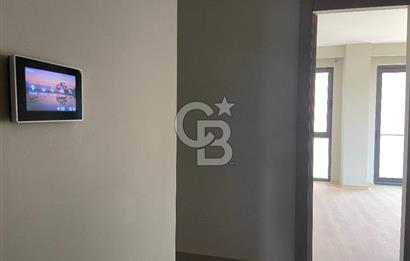 Yenişehir  Pozcu Centrium İş Merkezi  3+1 Satılık Ofis