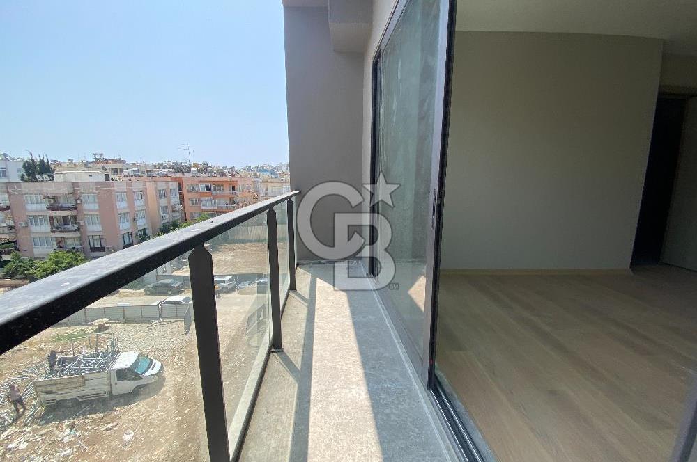 Yenişehir  Pozcu Centrium İş Merkezi  3+1 Satılık Ofis