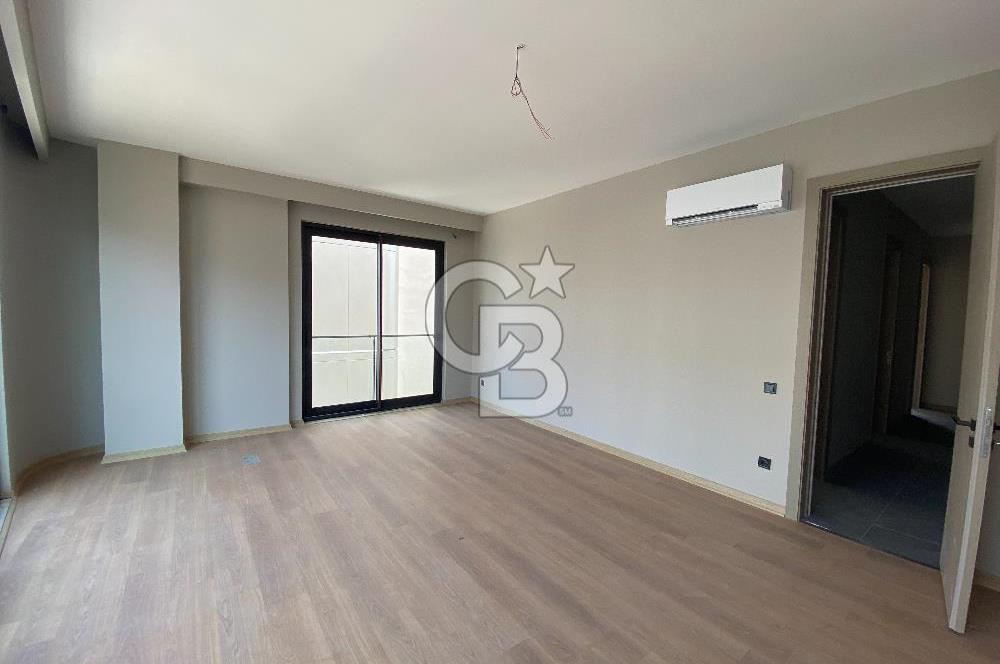 Yenişehir  Pozcu Centrium İş Merkezi  3+1 Satılık Ofis