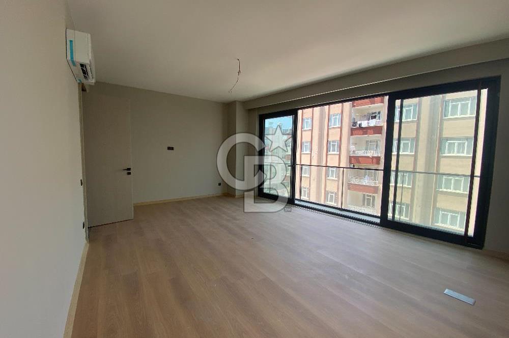 Yenişehir  Pozcu Centrium İş Merkezi  3+1 Satılık Ofis