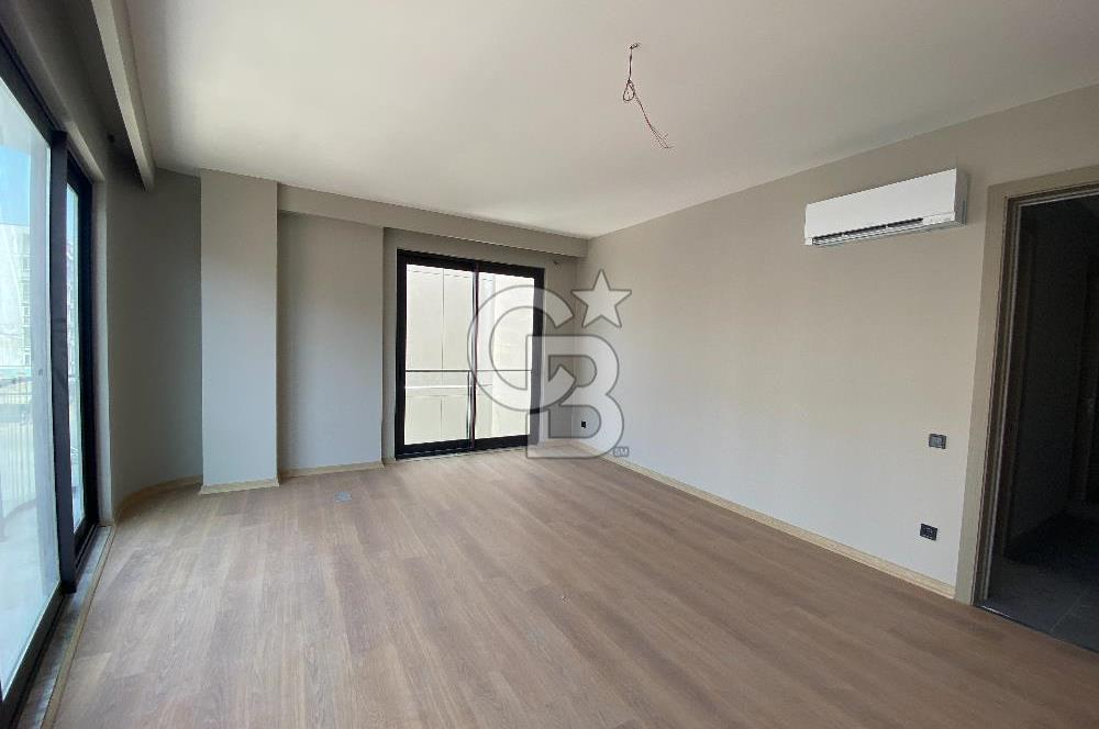 Yenişehir  Pozcu Centrium İş Merkezi  3+1 Satılık Ofis