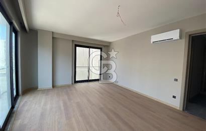 Yenişehir  Pozcu Centrium İş Merkezi  3+1 Satılık Ofis