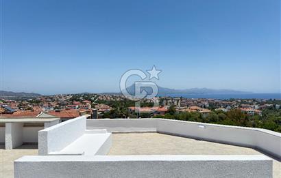 Satılık Deniz Manzaralı Akdeniz tipi villa