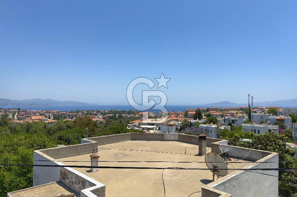 Satılık Deniz Manzaralı Akdeniz tipi villa