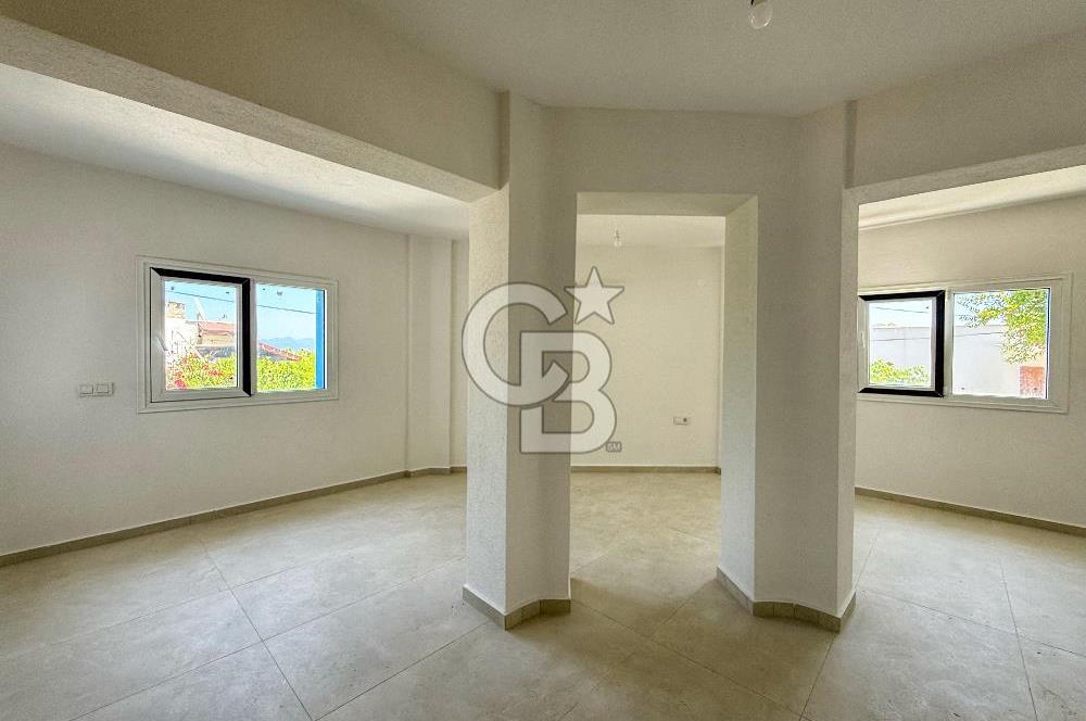 Satılık Deniz Manzaralı Akdeniz tipi villa