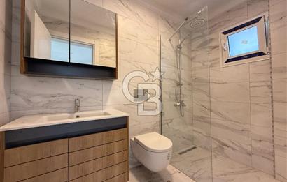 Satılık Deniz Manzaralı Akdeniz tipi villa