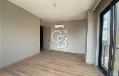 Yenişehir  Pozcu Centrium İş Merkezi  3+1 Satılık Ofis