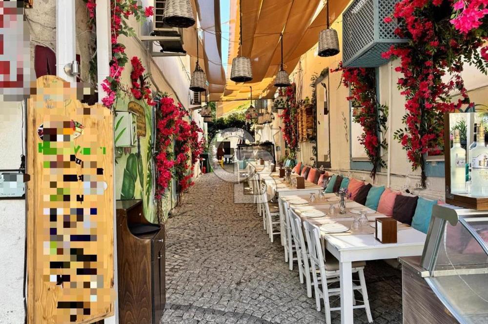 📍 ALAÇATI ÇARŞI’NIN KALBİNDE YATIRIMLIK TAŞINMAZ!